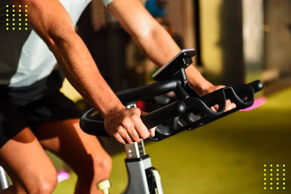 Aula de Spinning na Academia Figueiredo